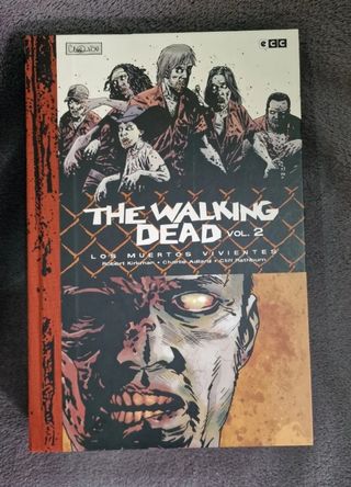 4 comics The Walking Dead