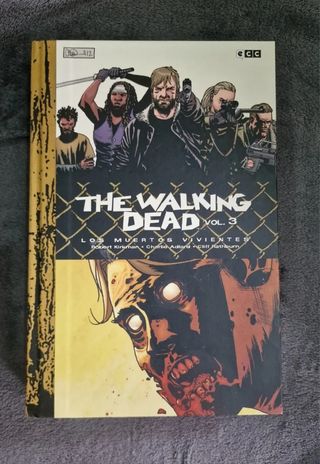 4 comics The Walking Dead