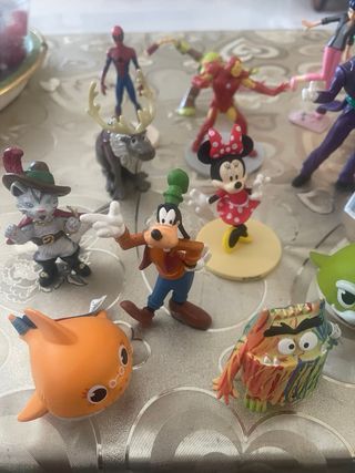 14 Muñecos PVC: ¡Colección Variada!