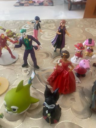 14 Muñecos PVC: ¡Colección Variada!