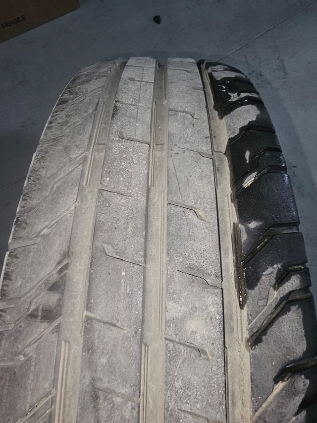 Rueda 205-75R 16C.    113-111R