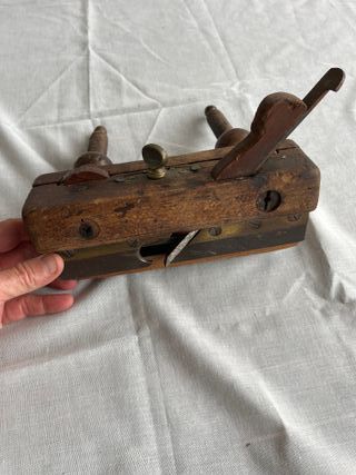 CEPILLO DE MADERA DE CARPINTERO.