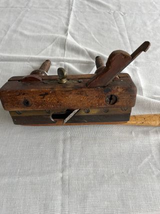 CEPILLO DE MADERA DE CARPINTERO.