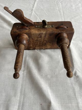 CEPILLO DE MADERA DE CARPINTERO.