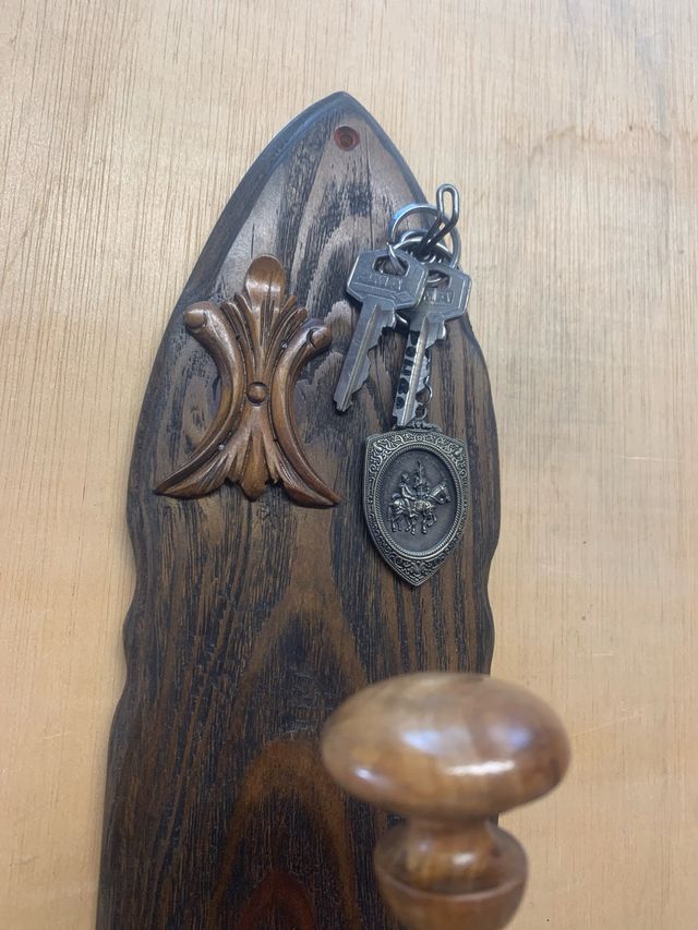 PERCHERO LLAVERO PARED