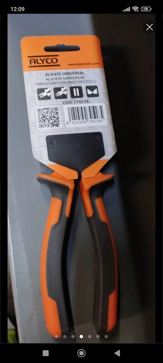 Alicate Universal