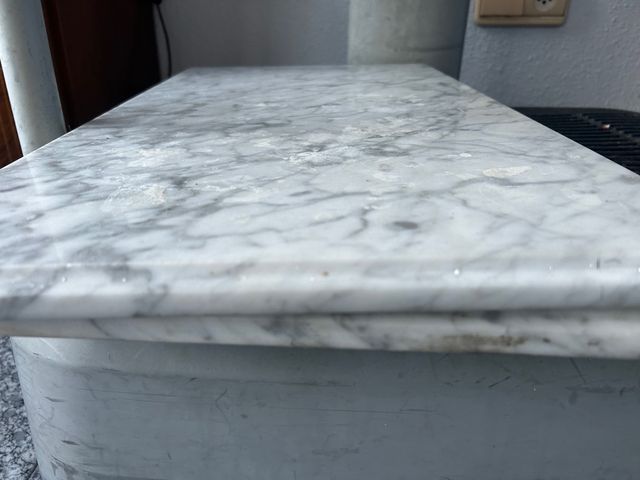 2 lámnas de mármol blanco veteado