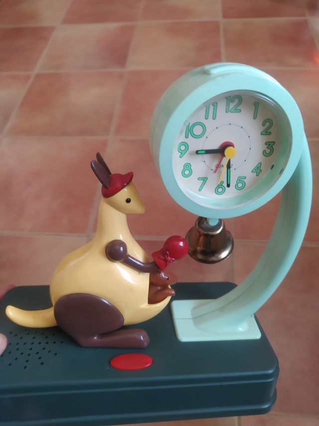 Reloj canguro niños