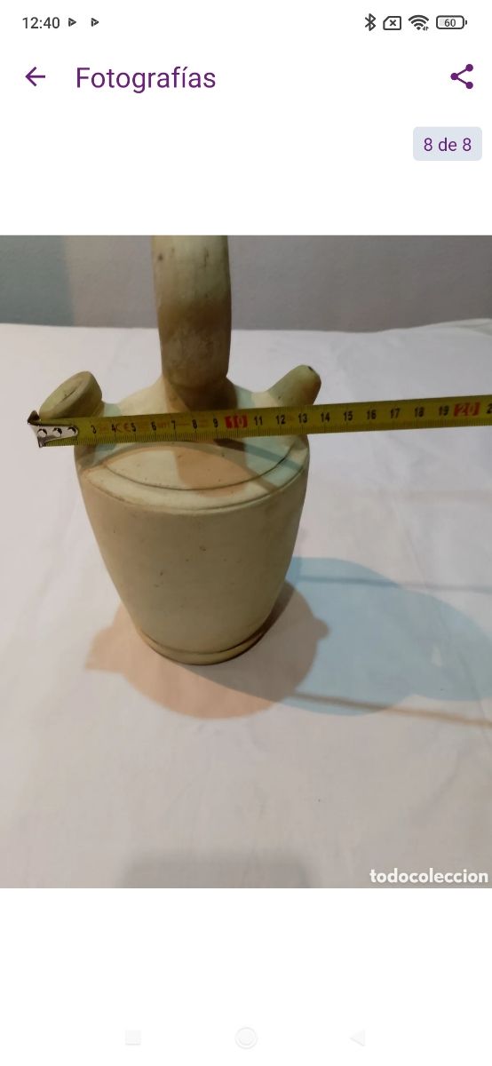 Muy antiguo botijo de barro o terracota