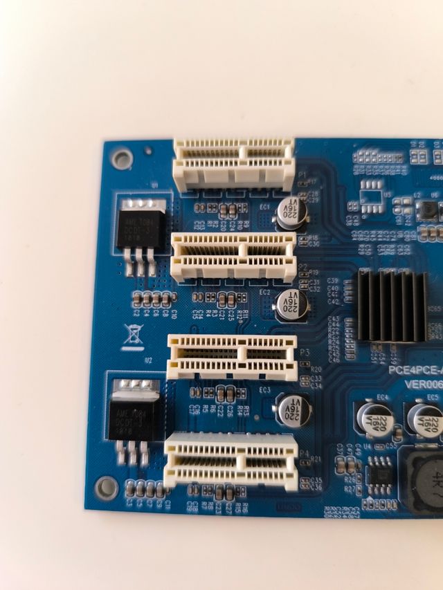 TARJETA DE EXPANSIÓN PCI-E