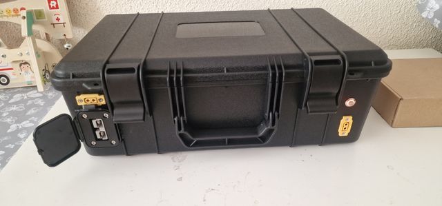 Estación energía portátil 12V 150Ah Lifepo4