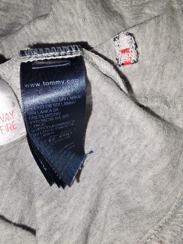 Tommy Hilfiger V-Neck T-Shirt Ref-71100