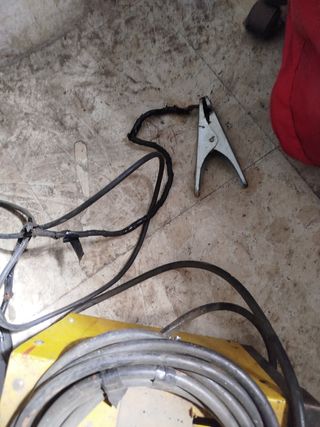 Soldadora eléctrica, careta y electrodos