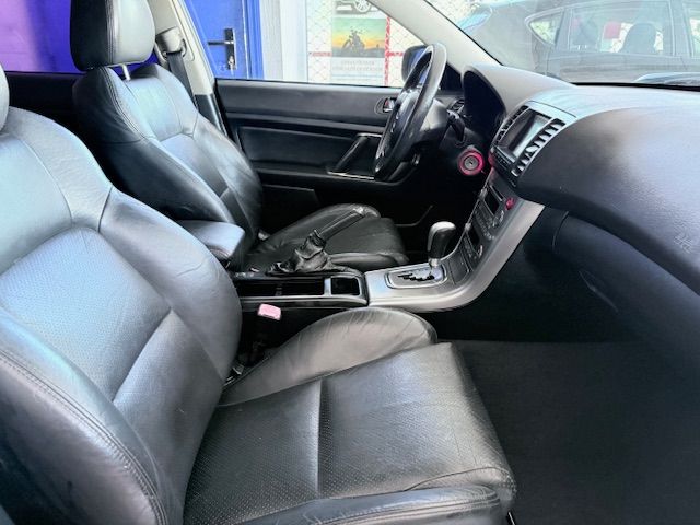 Subaru Legacy Sedan 2.5i 2005, foto 7