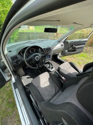 Volkswagen Golf 2003