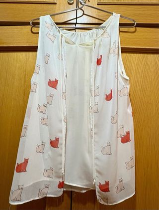 Camiseta tipo blusa Zara