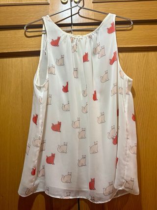Camiseta tipo blusa Zara