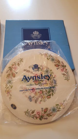 Centrotavola in porcellana Aynsley 1775