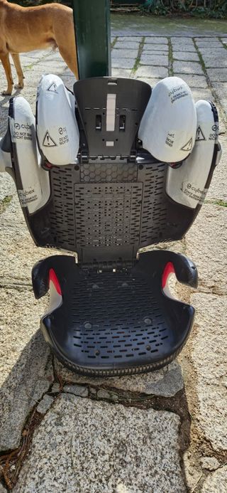 Silla coche niño para el coche de los abuelos