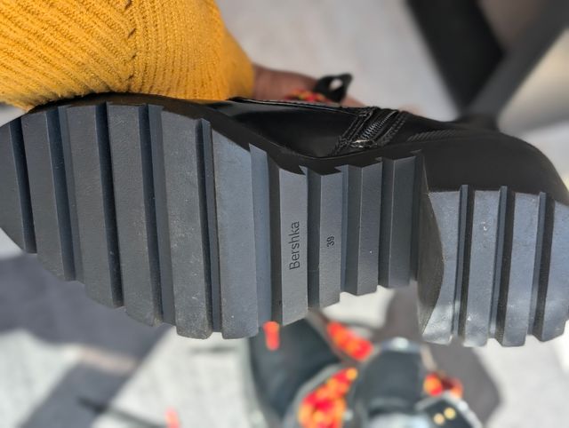 Botines negros Bershka