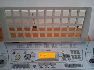 Teclado Yamaha PSR - 273