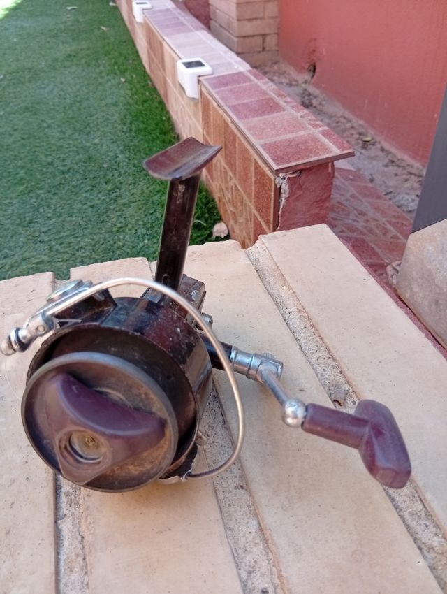 Carrete antiguo daiwa 7300