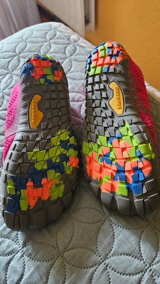 Zapatillas Saguaro Barefoot nuevas