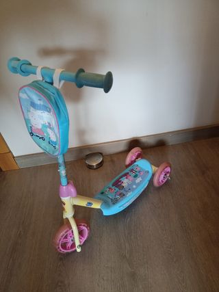 PATINETE 3 RUEDAS PEPPA PIG CON MOCHILA