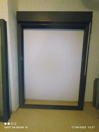 Ventana corredera con persiana aluminio 