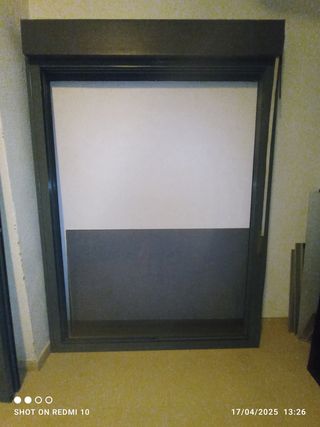 Ventana corredera con persiana aluminio 