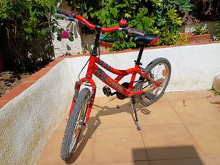 Bicicleta infantil.