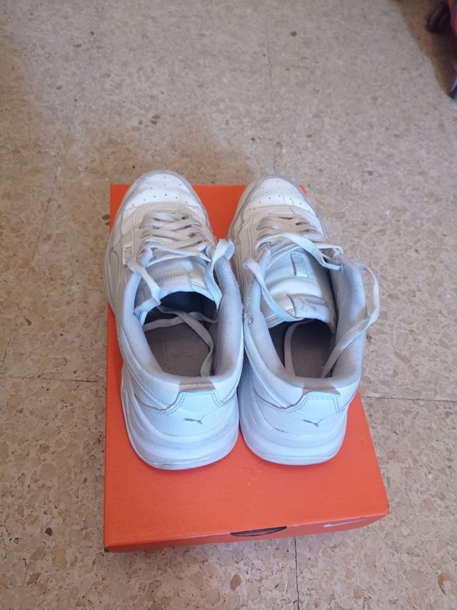 Zapatillas Puma blancas