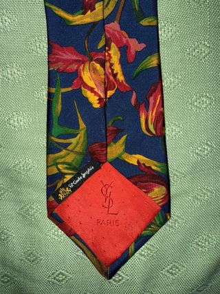 Corbata Yves Saint Laurent
