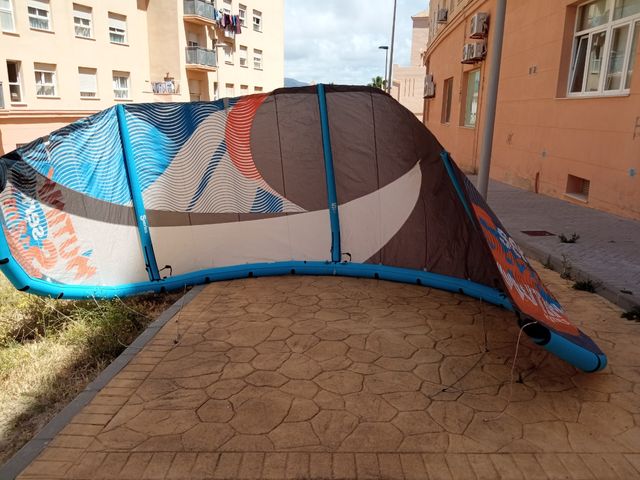 Cometa de Kitesurf Mutiny 12 metros.