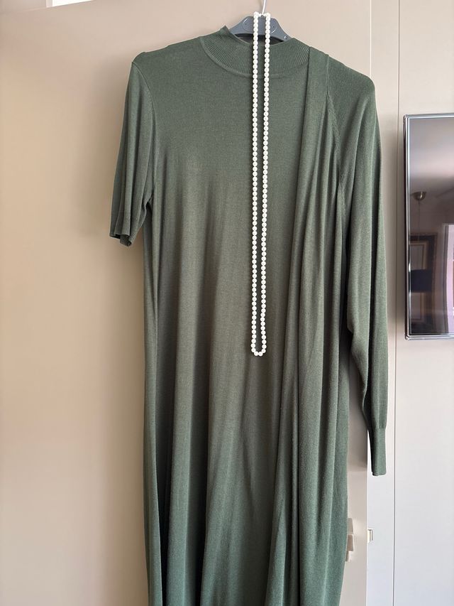 Conjunto vestido y rebecon zara