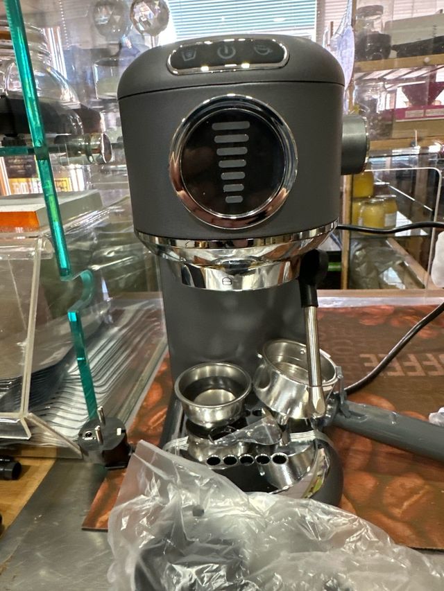 Maquina para cafe con deposito de agua