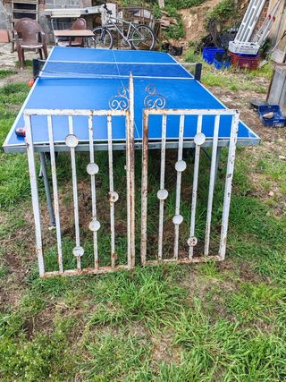 Porta pequeña metálica 