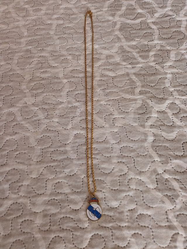 Cadena y colgante del real madrid