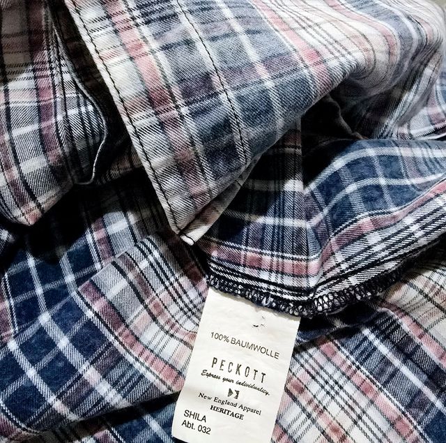 Peckott Plaid Button-Up Shirt Ref-77100