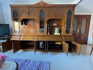 Mueble de madera para salón