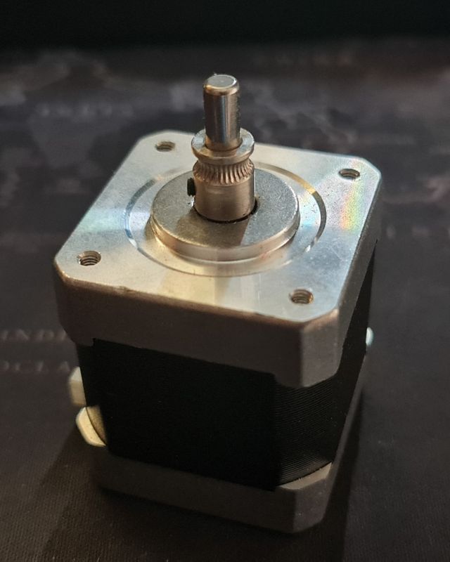 Motor paso a paso Nema 17 42SHD0404-22