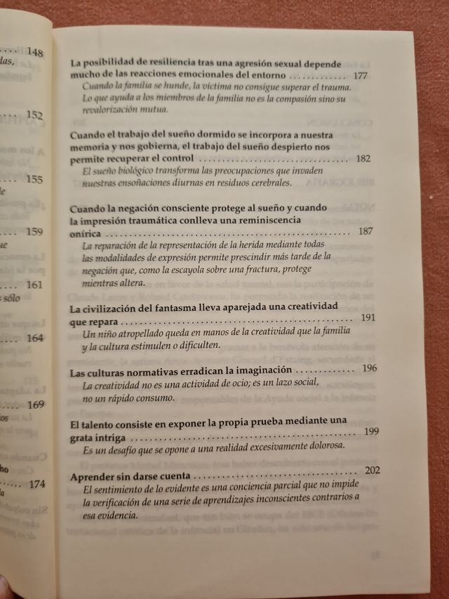 Los patitos feos: La resiliencia: una infancia infeliz no determina la vida (Psicologia) (Spanish Edition)