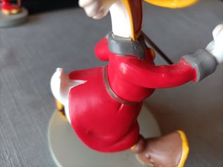 Tío Gilito figura Disney 4 Hachette