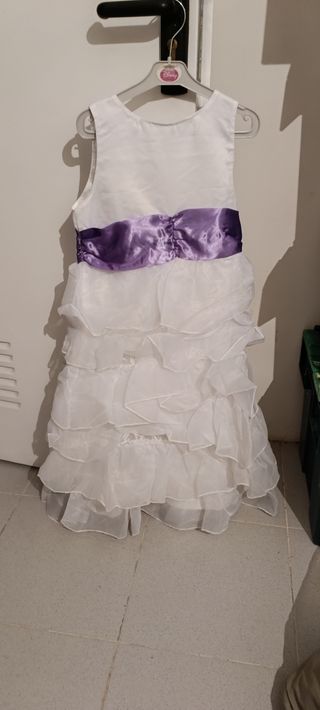 Vestido blanco de fiesta para niña