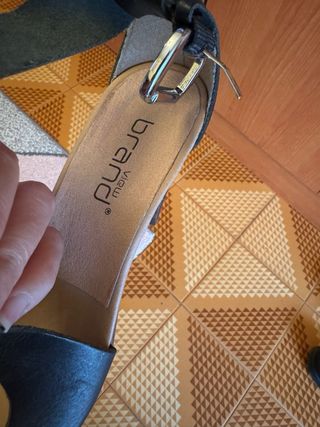 Sandalias view brand