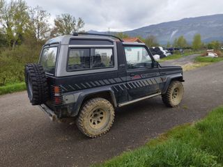 Daihatsu rocky 1987