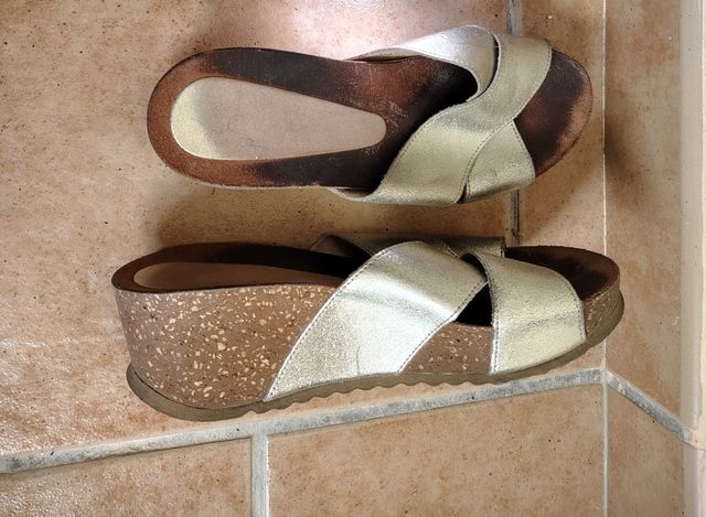 2-Sandalias de piel mujer T-39