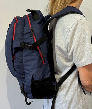 Mochila Mango hiper ligera 30 L 