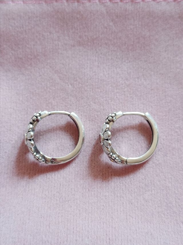 Pendientes aro margaritas plata