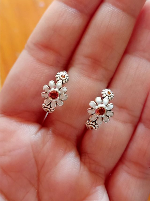 Pendientes aro margaritas plata